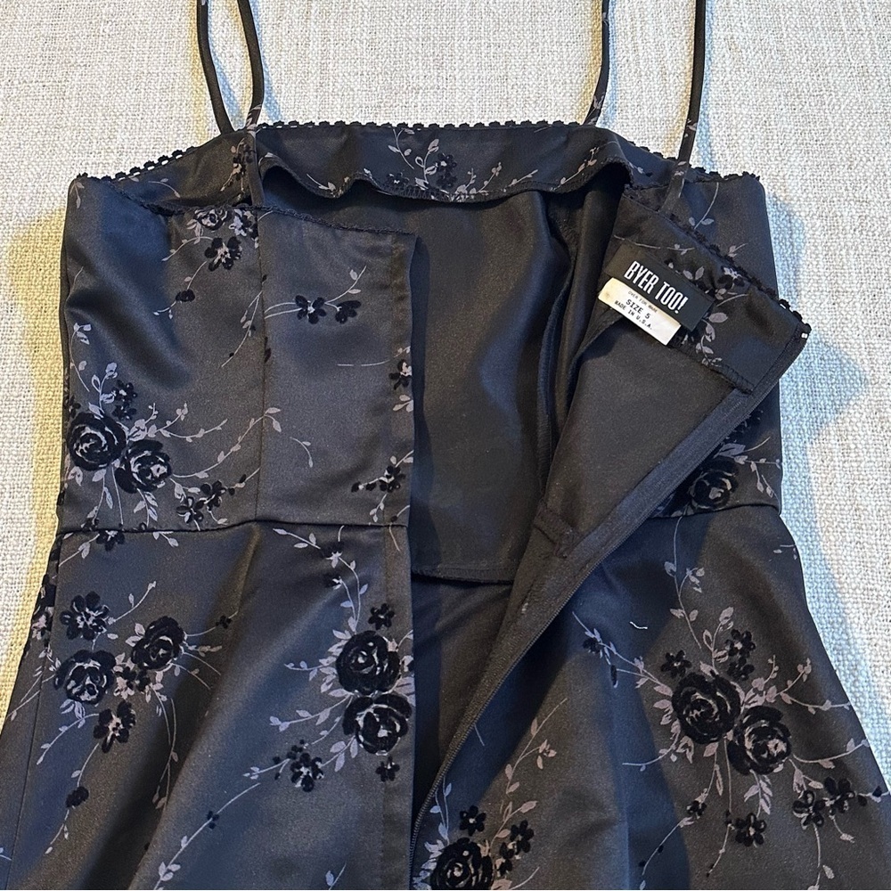 BYER TOO! Vintage Velvet-Floral Spaghetti Strap Tulle Lined Black Dress Junior 5 - Picture 11 of 16